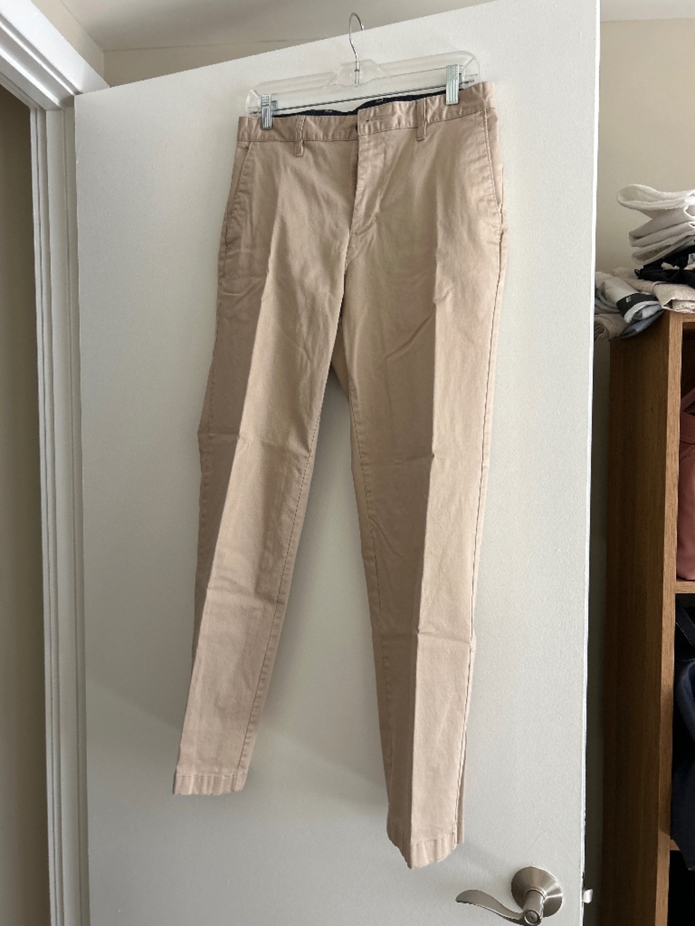 Men’s tan pants